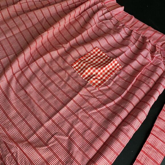 Handmade Red Gingham Apron with Pocket, Retro, Vintage Kitchen Wear OF-11 - Picture 1 of 11